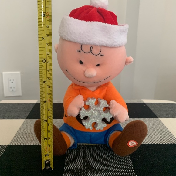 Charlie Brown Christmas Plush…Plays music - Picture 5 of 5
